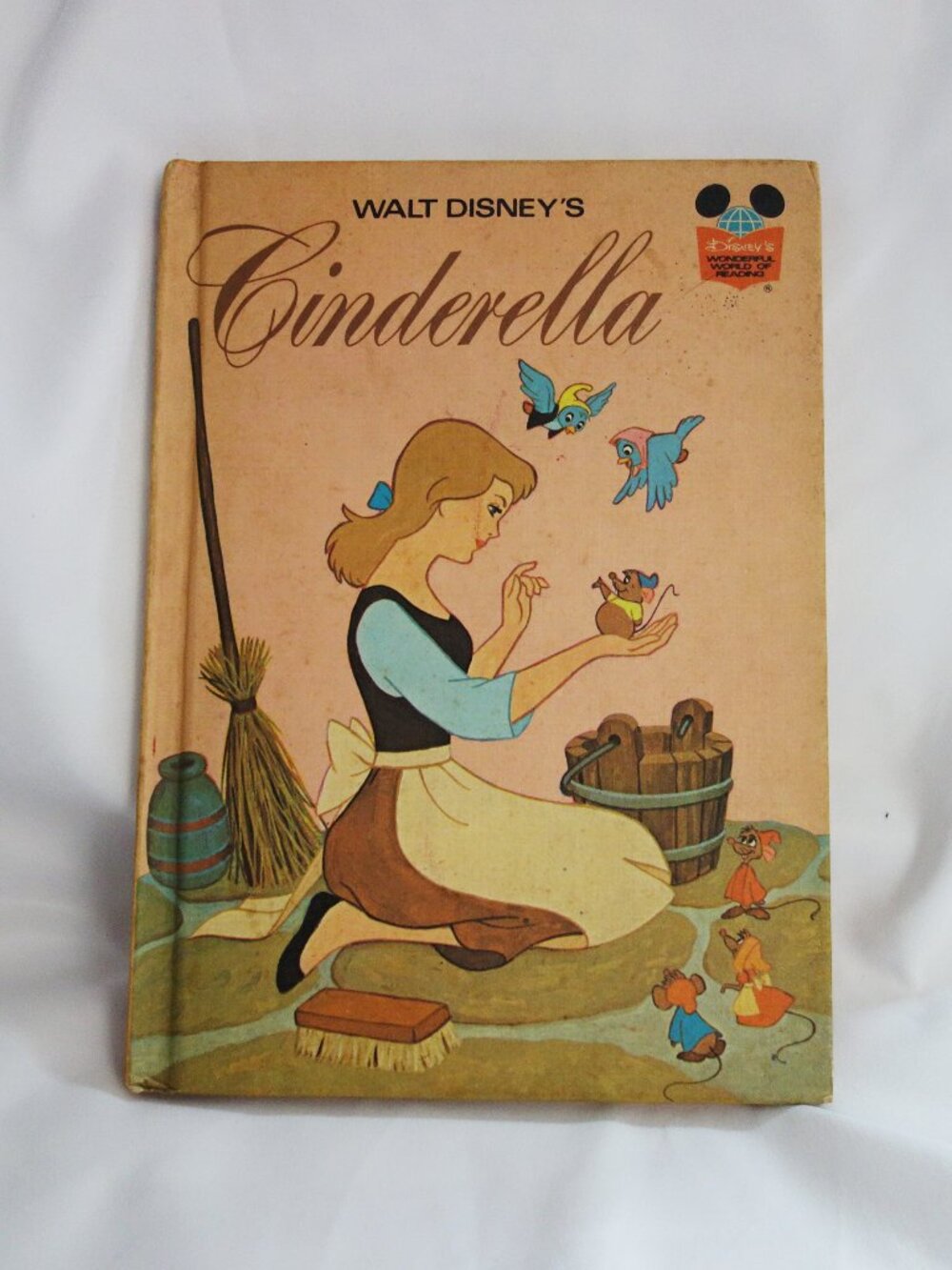 Vintage Walt Disney Cinderella Book Published 1974 Princess Vintage Hardcover